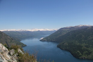 壮丽山水风景图