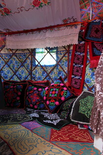 多彩民族风室内装饰场景