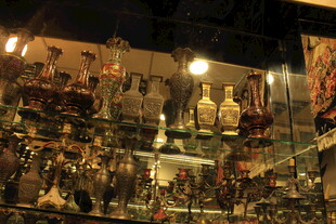 精致手办陈列展示场景