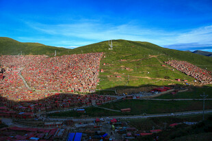 色达佛学院壮丽风光