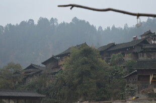 山间古朴村落 静谧之景