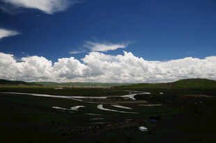 草原蓝天河流壮美风光