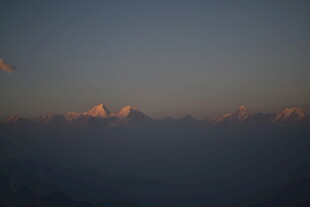 高空俯瞰壮丽云海日出