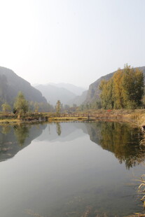 宁静山水湖景自然风光图