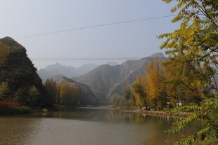 秋日山水美景如画