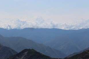 壮丽雪山山脉风光