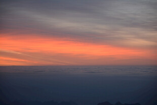 海上壮丽日出景观