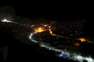 夜晚城市璀璨灯光景观