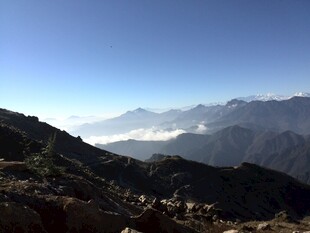 山间云海壮丽景观