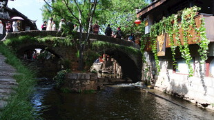 江南水乡古桥流水景致