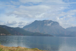 宁静山水湖景自然风光