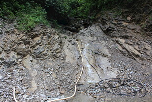 山体滑坡现场景象