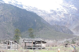 山间木屋 邂逅自然之美