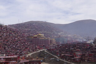 色达佛学院壮观景象