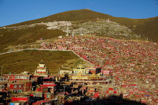 色达佛学院壮观景象