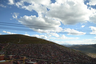 色达佛学院壮观景致