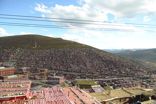 色达佛学院壮观全景