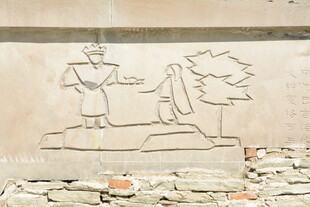 古代人物浮雕艺术作品