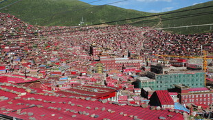 色达佛学院壮观景象