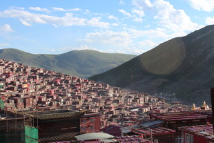 色达佛学院壮观景象