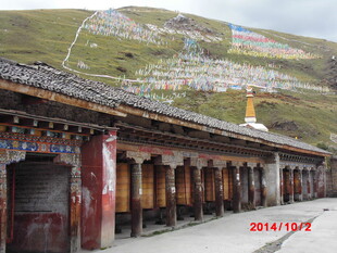 藏式古建筑长廊