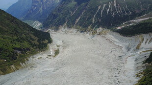 壮丽山谷河流景观