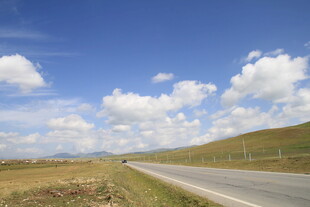 草原公路风景