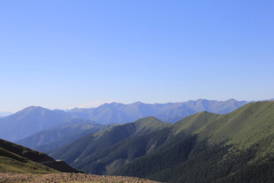 壮丽山景 远眺连绵山脉