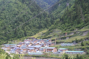 山间村落 自然中的宁静家园