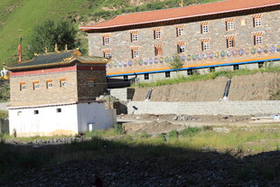 藏式风格建筑风景