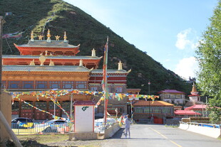藏式寺庙建筑风景