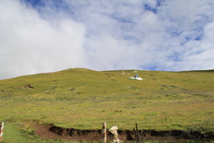 草原风光 蓝天白云下的美景