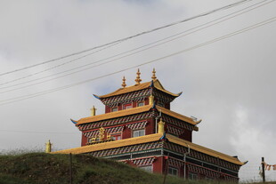 山顶中式古建筑