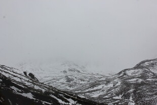 雪山景致 银白世界风光