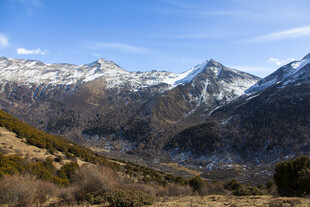 壮丽雪山自然风光
