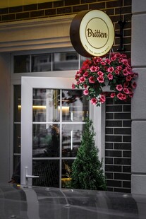 温馨店面入口装饰景观