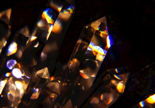 闪烁多彩的节日装饰灯