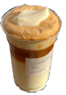 分层奶盖咖啡饮品