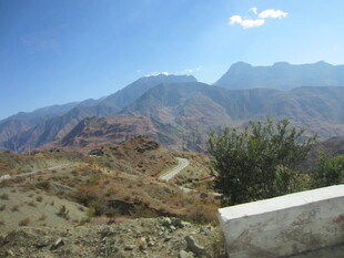 壮丽山景 开阔自然风光