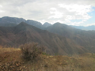 壮丽山景 尽显自然之美