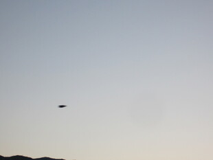 天空中飞行的不明物体