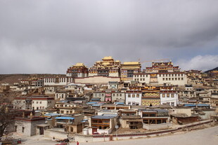 藏区寺院村落景观