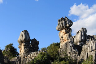 云南石林独特自然景观