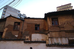 古朴传统老建筑外观