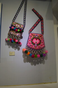 多彩手工编织包展示