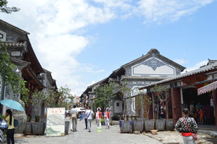 古街漫步 感受悠闲市井气息