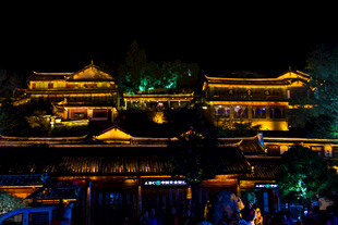 古建夜景 灯火辉煌的魅力
