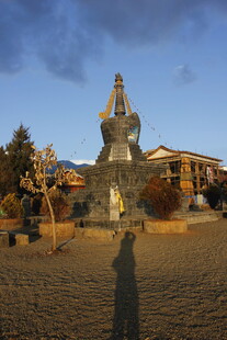 沙漠中的神秘古老建筑