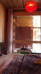 中式风格温馨木质客厅空间