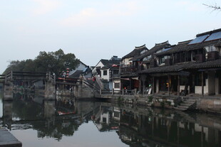 江南水乡古镇宁静景致
